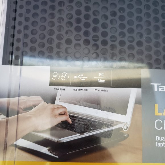 Targus Laptop Chill Mat - Picture 5 of 9